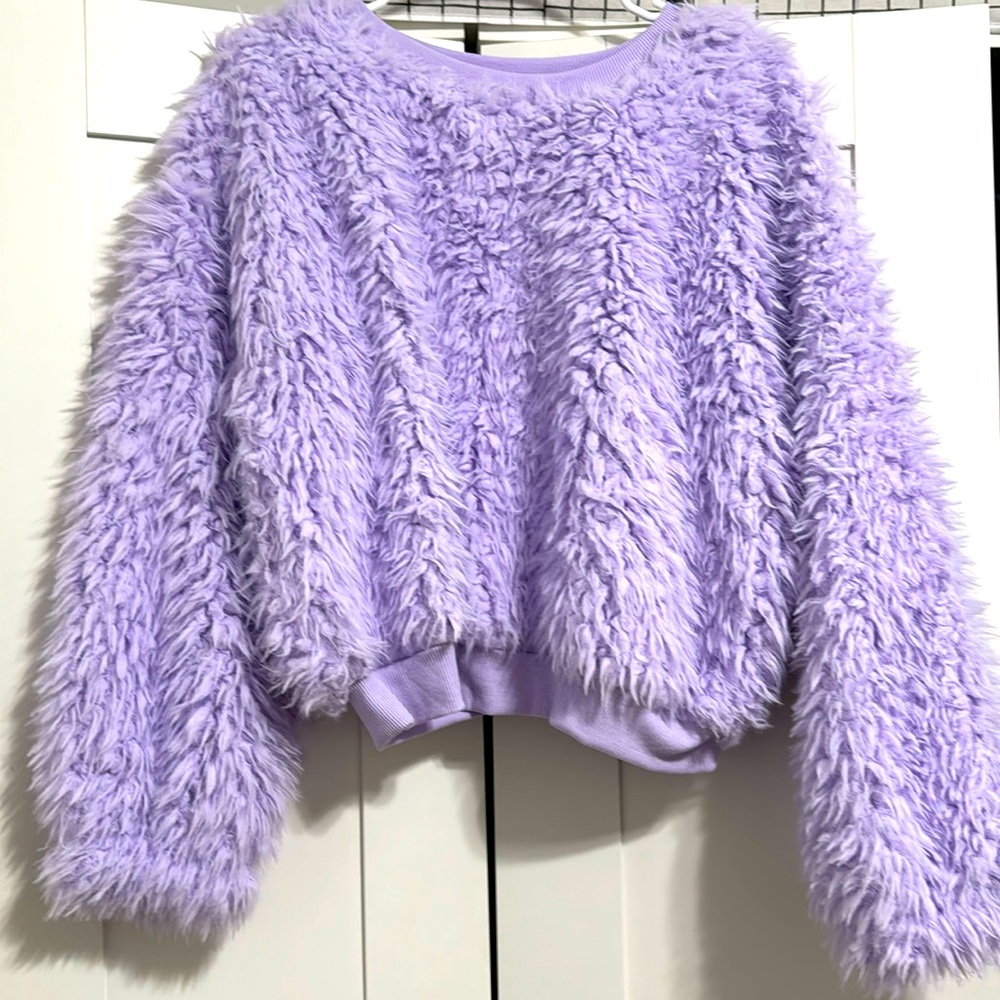 No Boundaries sweatshirt- new